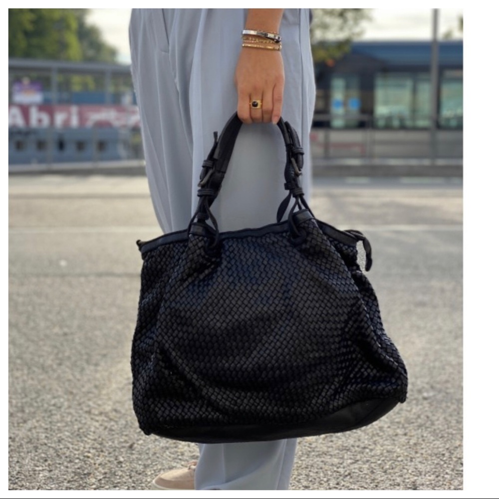 Made in Italy Designer Soft Distress Leather Braided Bag in a rich Brown - Picture 9 of 10